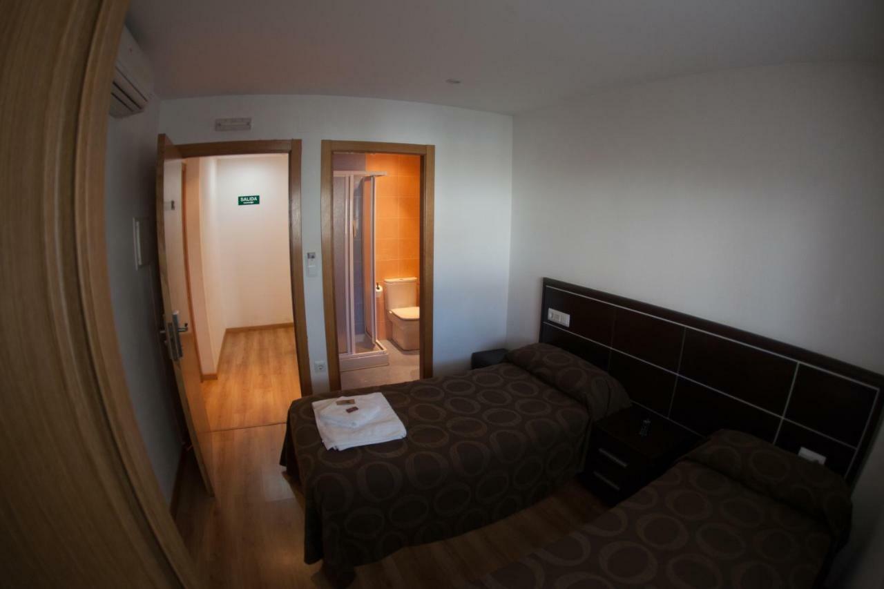Pension Orois Melide Exterior photo